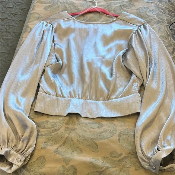 Elegant Silver Twist-Front Blouse - Picture 3 of 6